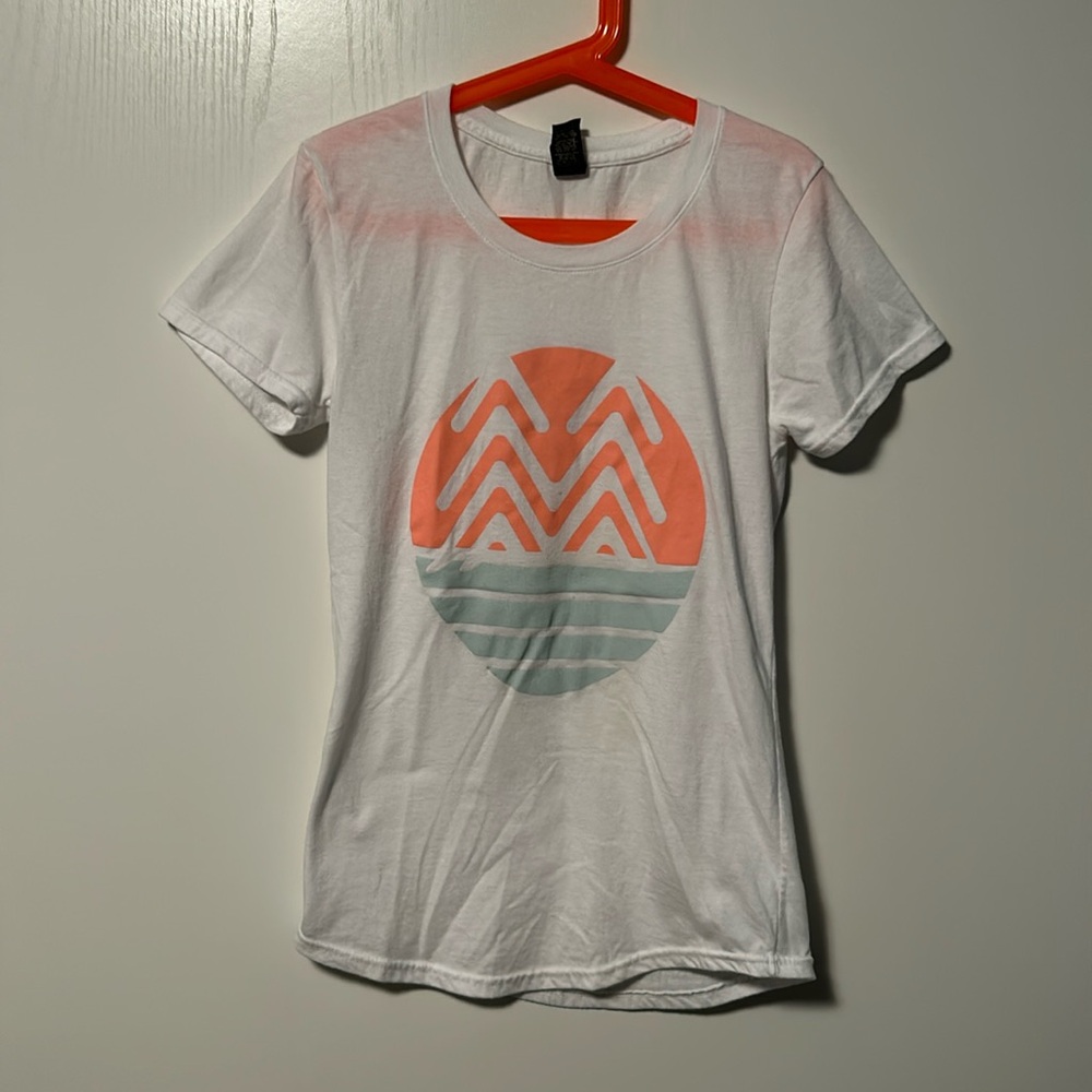 👩‍🦳Women’s T-Shirt. XS Ladies. Anvil Tri-Blend. Measurements in Description.